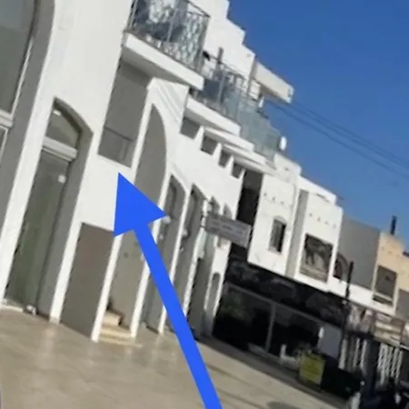 Bachelor Court 1 Daire *