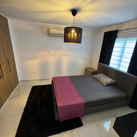 Daire Bachelor Court 1 Aya Napa